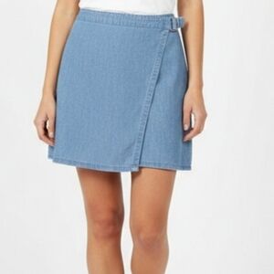 J.Jill Denim Wrap Skirt Size M Light Blue Chambray D-Ring Closure